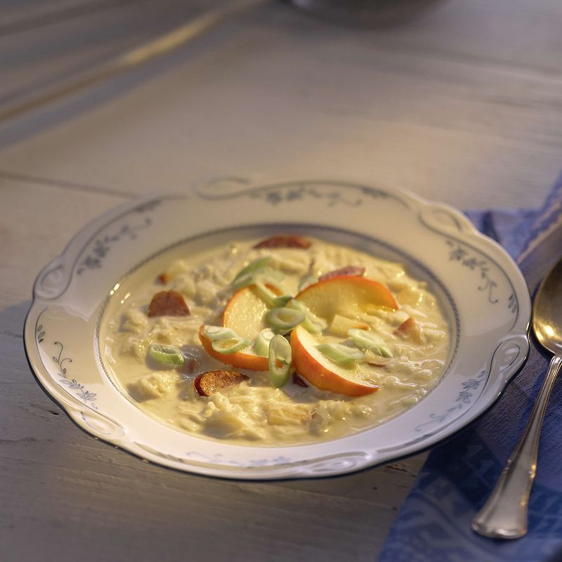 Sauerkrautsuppe mit &Auml;pfeln